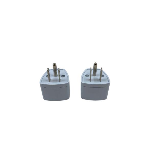 ADAPTADOR UNIVERSAL DE TOMACORRIENTE  2 UNIDADES